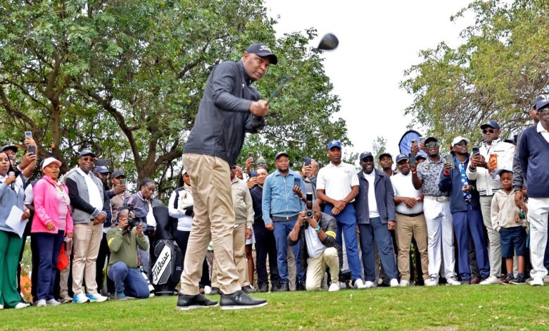 Futuro de turismo discutido com tacadas de golfe