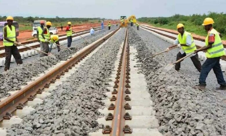 Interdita circulação de comboios na Linha de Goba