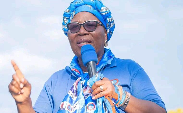 Vice-Presidente do Malawi escapa ilesa após incidente com viatura oficial