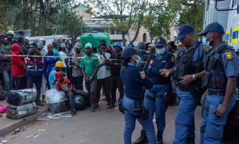 Protestos anti-imigração: autoridades sul-africanas prendem centenas de suspeitos