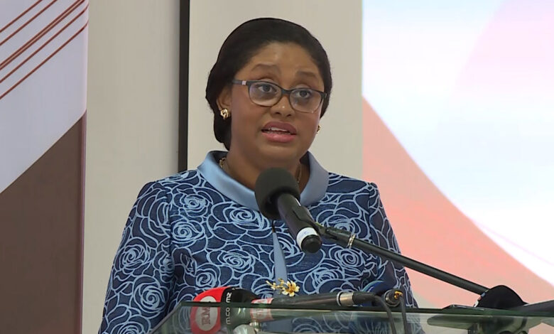 Moçambique confirma pagamento antecipado do total da dívida ao FMI