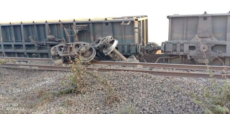 Descarrilamento de locomotiva condiciona circulação ferroviária na linha de Ressano Garcia