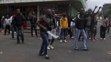 Mais de 500 moçambicanos regressam ao país após ataques xenófobos
