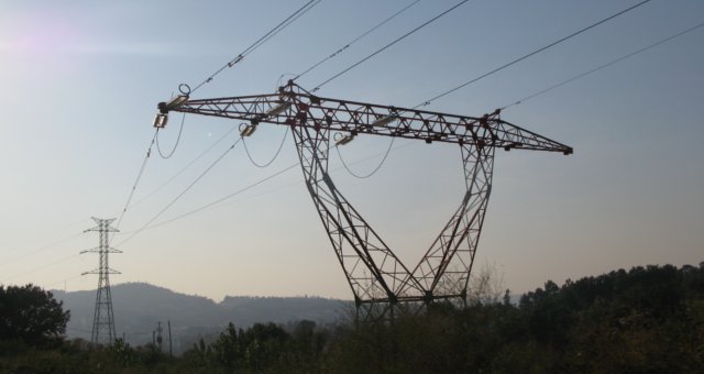 Seis comunidades de Chibuto vão beneficiar de energia da rede nacional até ao fim do ano