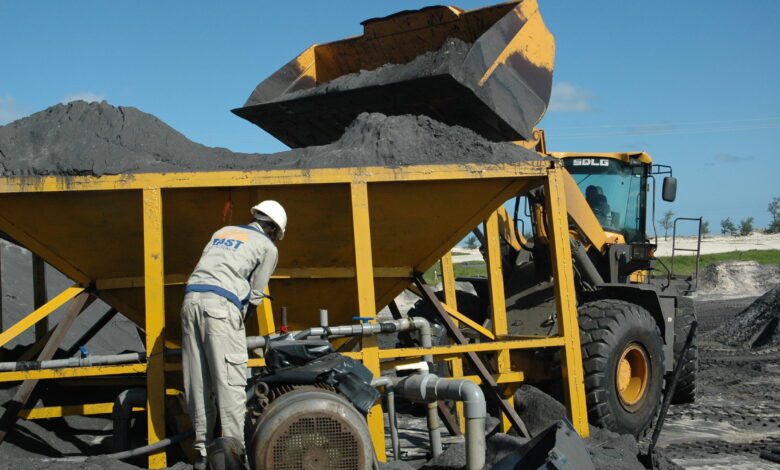 Estado passa a deter 15% nas empresas mineiras
