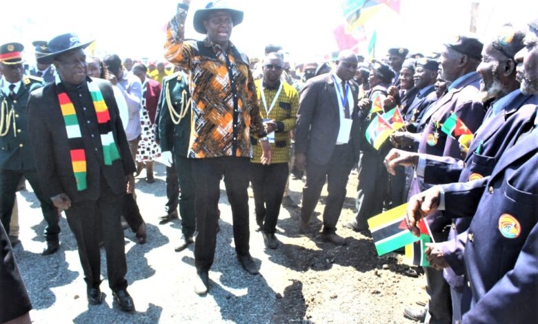 Chapo e Mnangagwa já se encontram em Nhamatanda