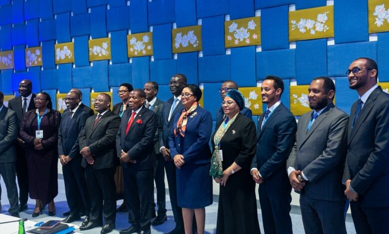 Ministra das Finanças mantêm encontro com director-geral Adjunto do FMI