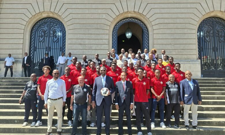 RUMO AO MUNDIAL FIFA SUB-17: Manhique encoraja “Mambinhas”a representar o país com orgulho